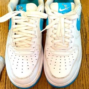 Nike Air Force 1 Low
Hare Space Jam